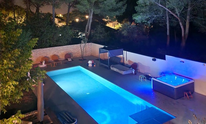 Castelnau-le-Lez House | Family property +independent studio on 1400m2/7 bdrms/pool 13m+spa