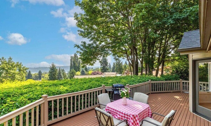 Overlake House | Family Redmond Home with AC 3 mins to MSFT