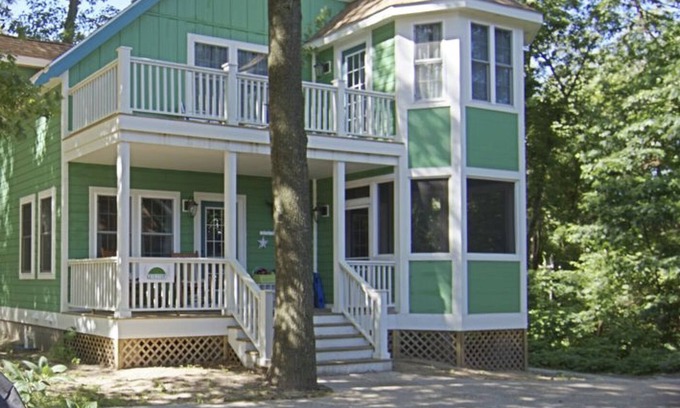 Michigan City House | Family Retreat-Beachwalk-Grill-AC-Free WiFi-Pool Table-Bikes-Grill-Golf Cart