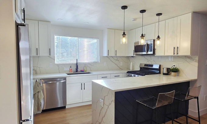 Federal Way House | Family Retreat in Federal Way
