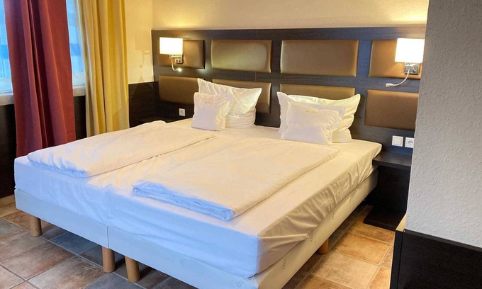 Rhein-Erft-Kreis District House | Family room - HV Vintage Hotels & Investments GmbH