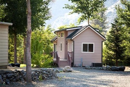Big Bar House | Family-Size Cottage with Trinity River Views in California