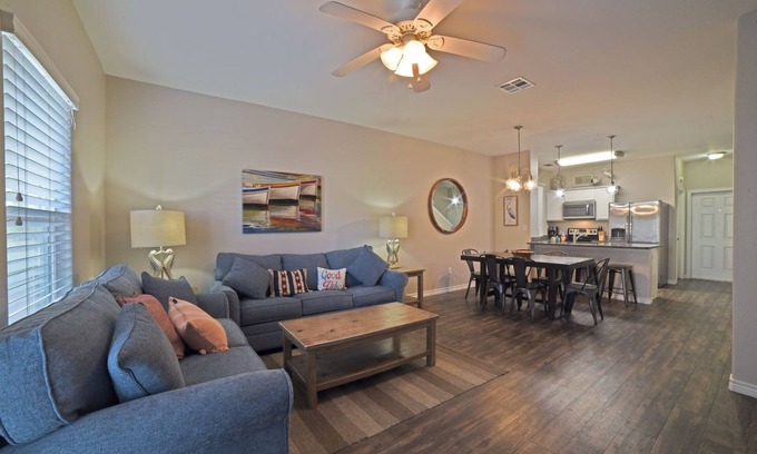 Corpus Christi House | Family size pool side townhouse with a view.