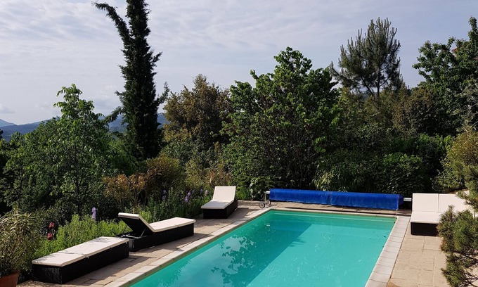 Aujac House | Family vacation in a renovated 16th century stone estate