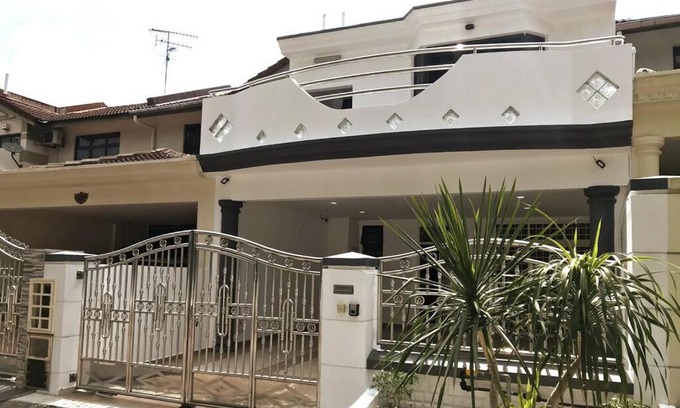 Taman Desa Tebrau House | FamilyFunhouse 12pax@Toppen/Ikea