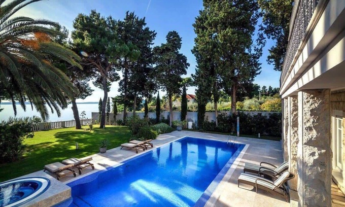 Znjan Villa | Fancy Modern Villa with Deluxe Interior
