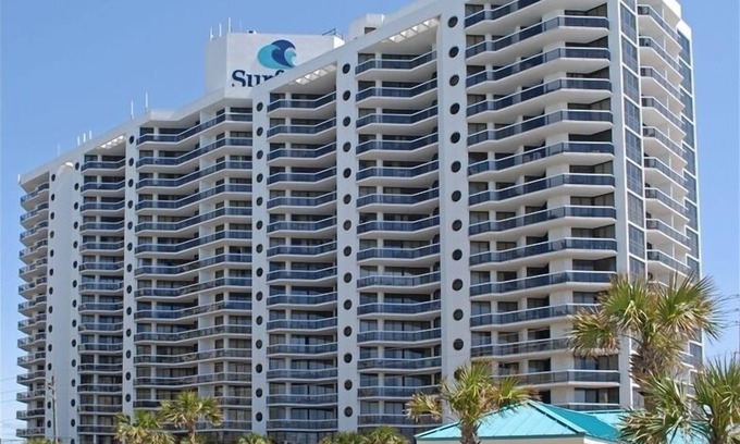 Miramar Beach Condo | FANTASTIC 11TH FL 3BR, BRIGHT, FAMILY FRIENDLY W/EVERYTHING. HOME ON THE BEACH