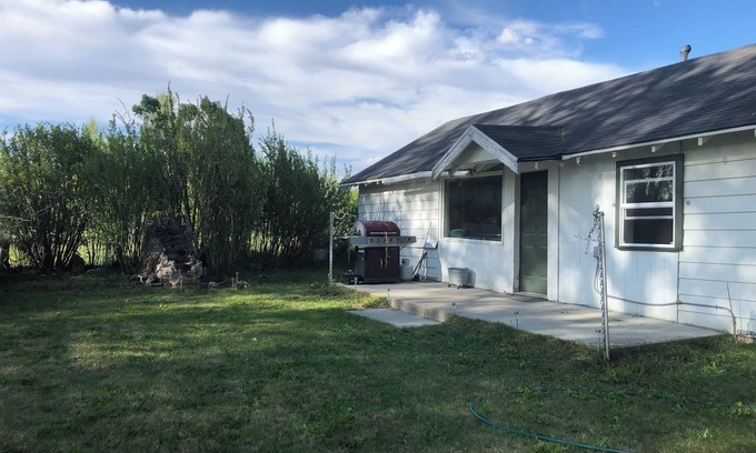 Daniel Cottage | Fantastic 2-bedroom cottage in Daniel