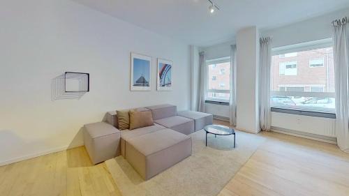 Frederiksberg C Apartment | Fantastic 2-BR apartment in Frederiksberg C - 241