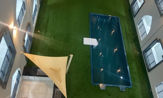 Salalah Apartment | Fantastic 3-bedroom apartment with AC, WIFi in Salalah & public swimming pool