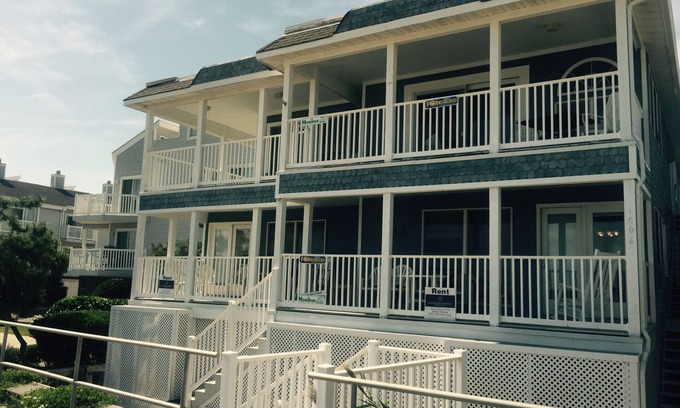 North End Condo | Fantastic 3 Bedroom Oceanfront on the boardwalk
