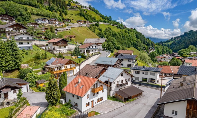 Sellrain Ski Chalet | Fantastic chalet with sauna, 130m to the ski bus