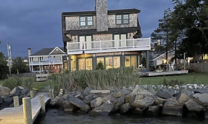 Mantoloking House | Fantastic Family House! Mantoloking . Barnegat Bay - Short Walk to the Beach!
