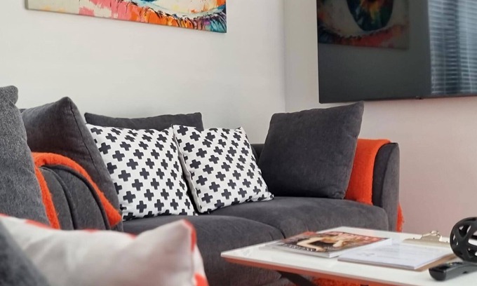 Kawarau Falls House | Fantastic home in Jacks Point, Free Parking & WIFI