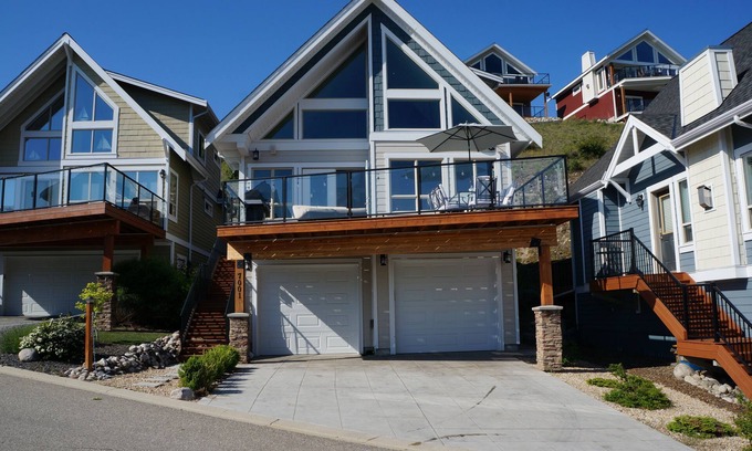 Central Okanagan Cottage | Fantastic, Lake View, Family Friendly, 3 Bdrm Cottage, Just Steps To The Water
