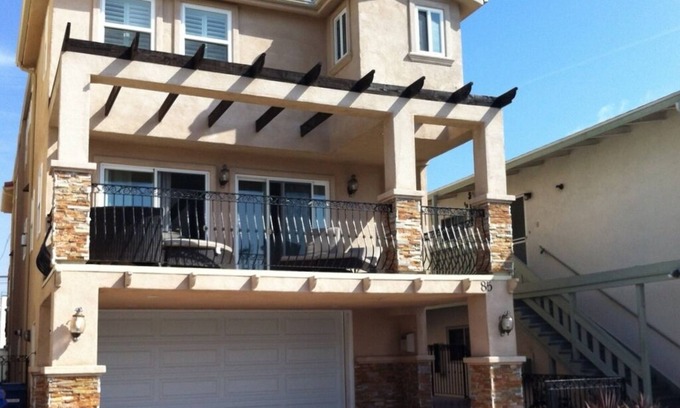Hermosa Beach House | Fantastic Location! 450ft from sand, and 2 blocks to HB Pier.