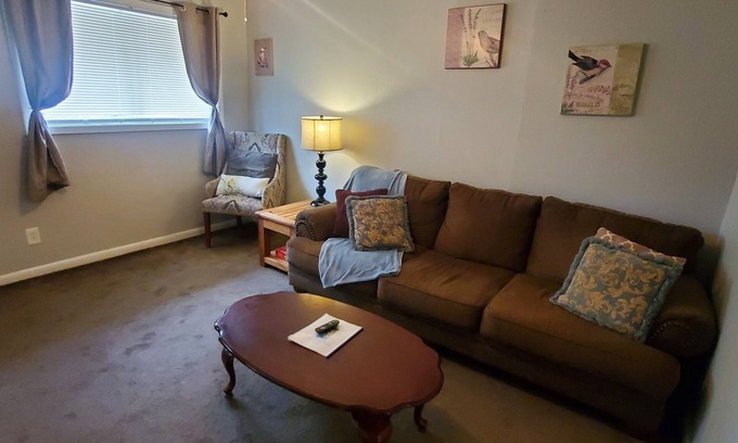 West Monroe Apartment | Fantastic Location! Affordable Clean 2br/1ba
