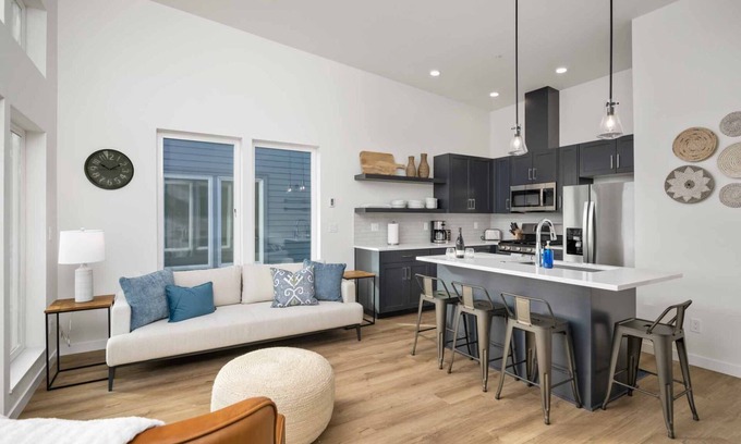 Lincoln City Condo | Fantastic Newly Constructed Ebb Street Loft, Large Deck w/Views, Short Walk to Beach, Food, & Fun
