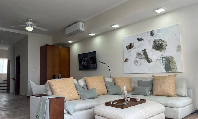 Zona Hotelera Villa | Fantastic Ocean front 3bd villa
