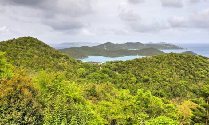 Ajax Peak Apartment | Fantastic Panoramic Views of The British Virgin Islands, Amazing Sunrises, Pool