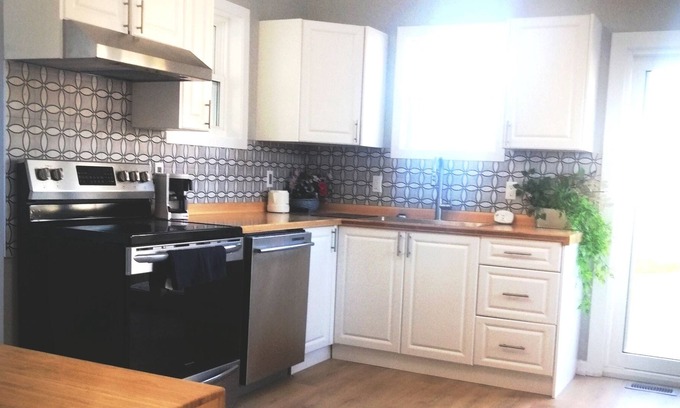 Fort Erie House | Fantastic renovated whole house near the border