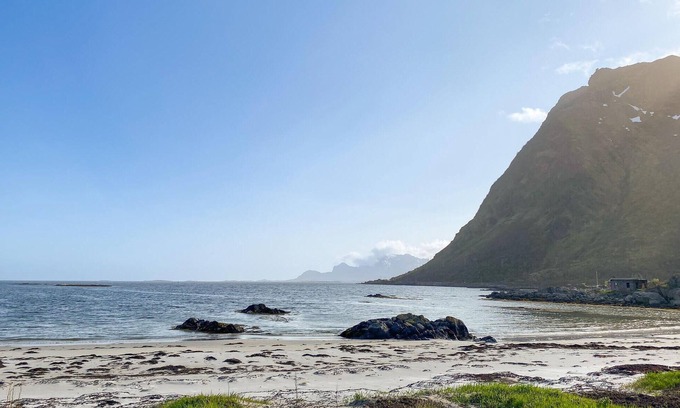 Valberg House | Fantastically located cottage with panoramic views of the sea and the islets.