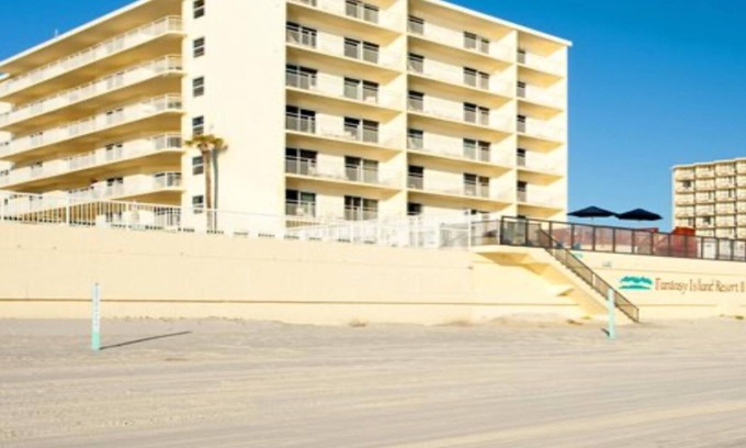 Daytona Beach Shores Resort | FANTASY ISLAND RESORT II OCEANFRONT DAYTONA BIKE WEEK 2-28,3-7,2025 7 NTS 2 BDRM