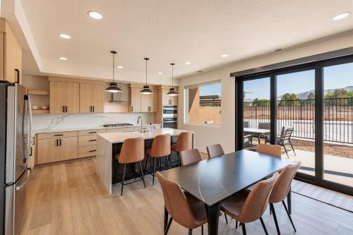 St. George House | Far Above Par