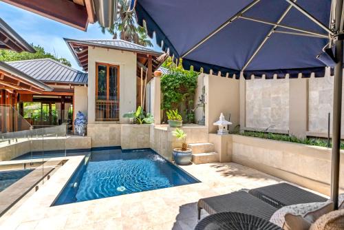 Port Douglas Villa | Far Pavilions - An Intimate Bali-style Haven