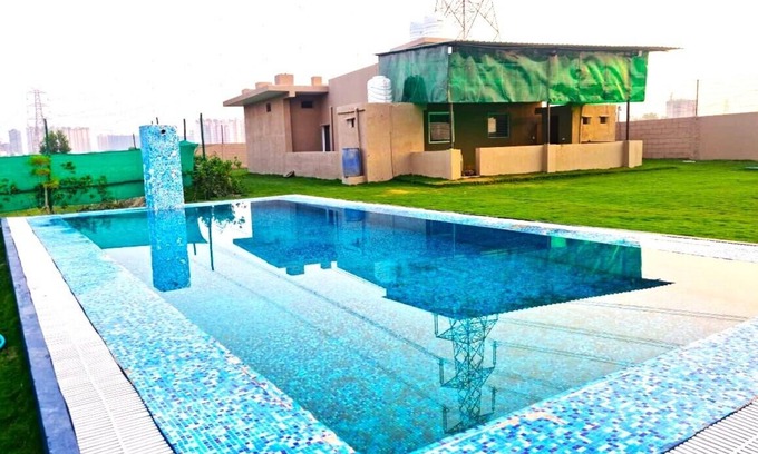 Noida Other | FARM HOUSE FOR BIRTHDAY PARTY