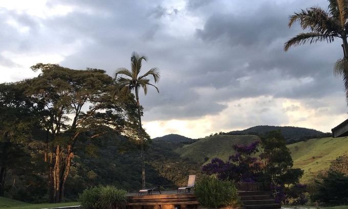 Monteiro Lobato Cottage | Farm house with 360° view - privacy on top of the mountain with native forest.