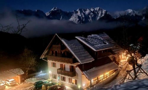 Solcava House | Farm Stay "Alpine Dreams"