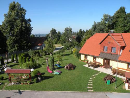 Slivna House | Farm Stay Pr Lavric