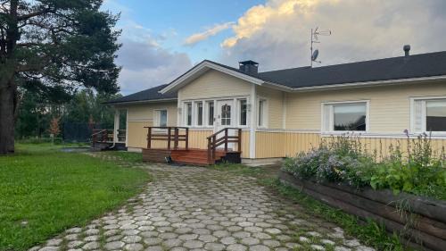 Ranua Villa | Farmarin Tupa