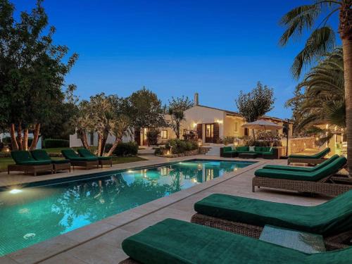 Sant Joan de Labritja Villa | Farmhouse in Ibiza with Bali Pavilion