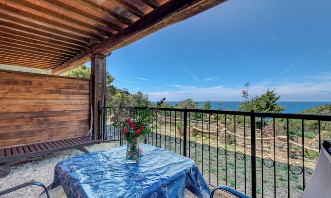 Cavo Other | Farmhouse 'Amandolo - Palmenti' with Sea View, Wi-Fi and Air Conditioning