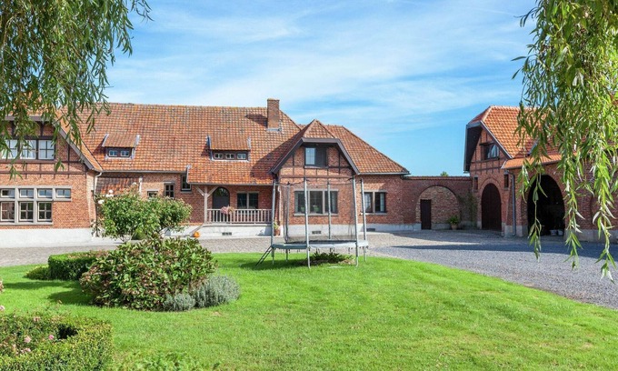 Comines-Warneton Other | Farmhouse in Comines near Forest