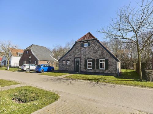 Roggel Villa | Farmhouse in Limburg with Private Sauna