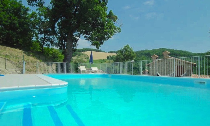 Mercatello sul Metauro House | Farmhouse in Marche With Pool and Views