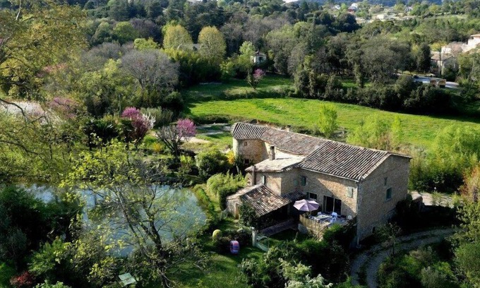 Anduze House | Farmhouse located in the countryside, in a peaceful setting in the heart of the Cévennes.