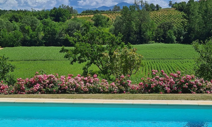 Carpeneto House | Farmhouse nestled among the vineyards and hills of Monferrato