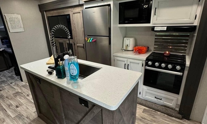 Gulf Shores Resort | Farmhouse on Wheels! RELAXING RESORT!