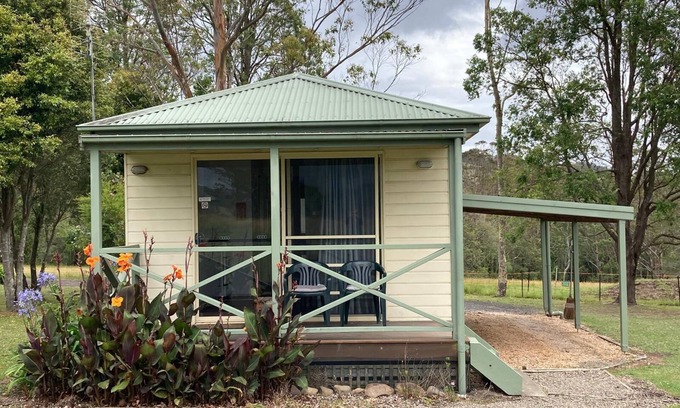 Kangaroo Valley Cabin | Farmstay, Cabins in Beautiful Kangaroo Valley