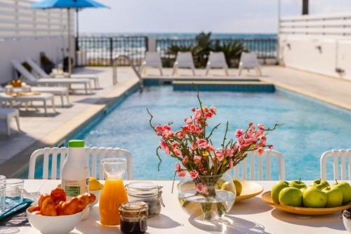 Pervolia Villa | Faros Seaside Villa Larnaca