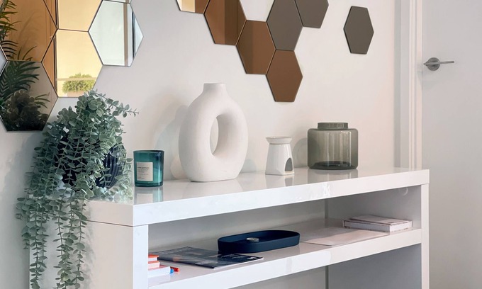 Docklands Apartment | Fashion Apt/2B/Free Car/Free Tram/Shopping/CBD