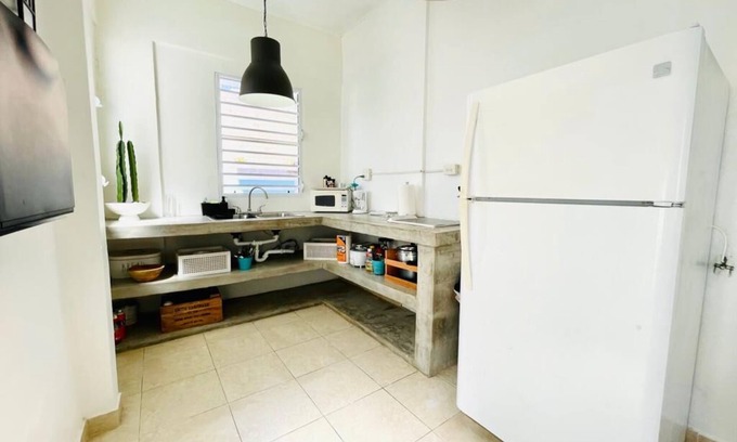 Parque Condo | Fast WiFi-Walk to Markets, Pharmacy, Eateries (A1)