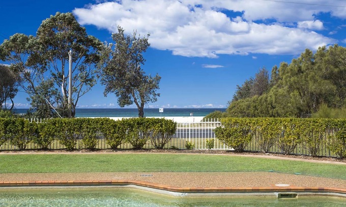 Mollymook Beach Apartment | Fathoms 3 - Bright spacious apartment just moments away from the beach
