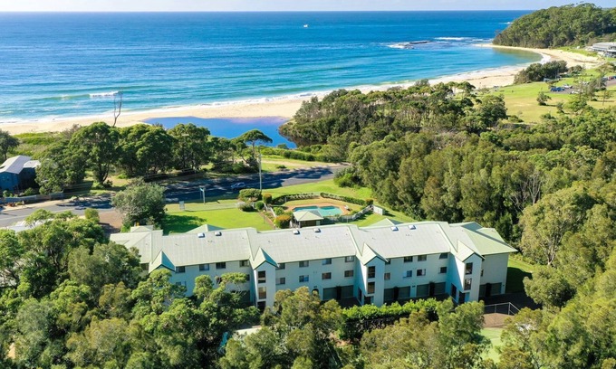 Mollymook Beach Apartment | Fathoms 9 in Mollymook