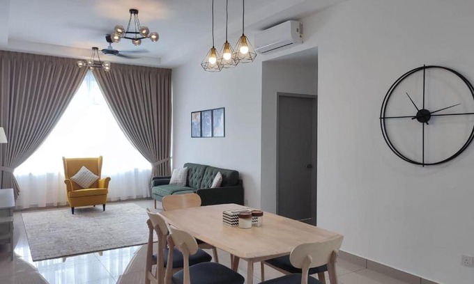 Kajang Apartment | Fatih Amani Guesthouse with Playstation PS3