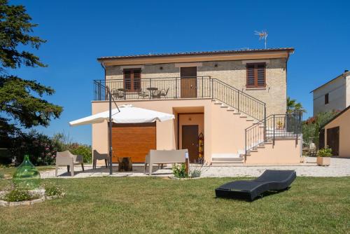 Montegranaro Apartment | Fattoria Cerqua Rooms and more